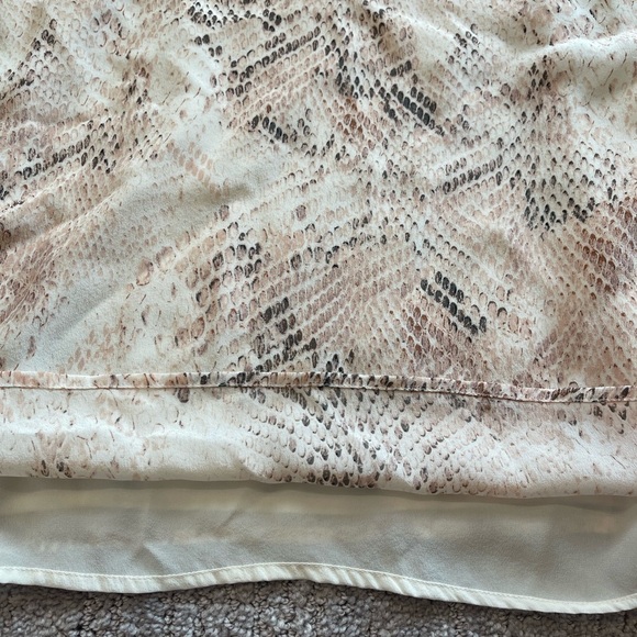 L'AGENCE Jane Blush and Cream Snake Print Camisole, 100% Silk, Size XS - Picture 10 of 14